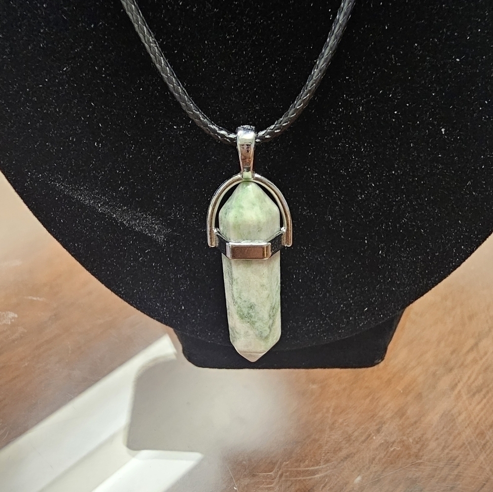 White - Bullet Gemstone Necklace - Picture 3 of 4